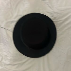 Earthbound top hat